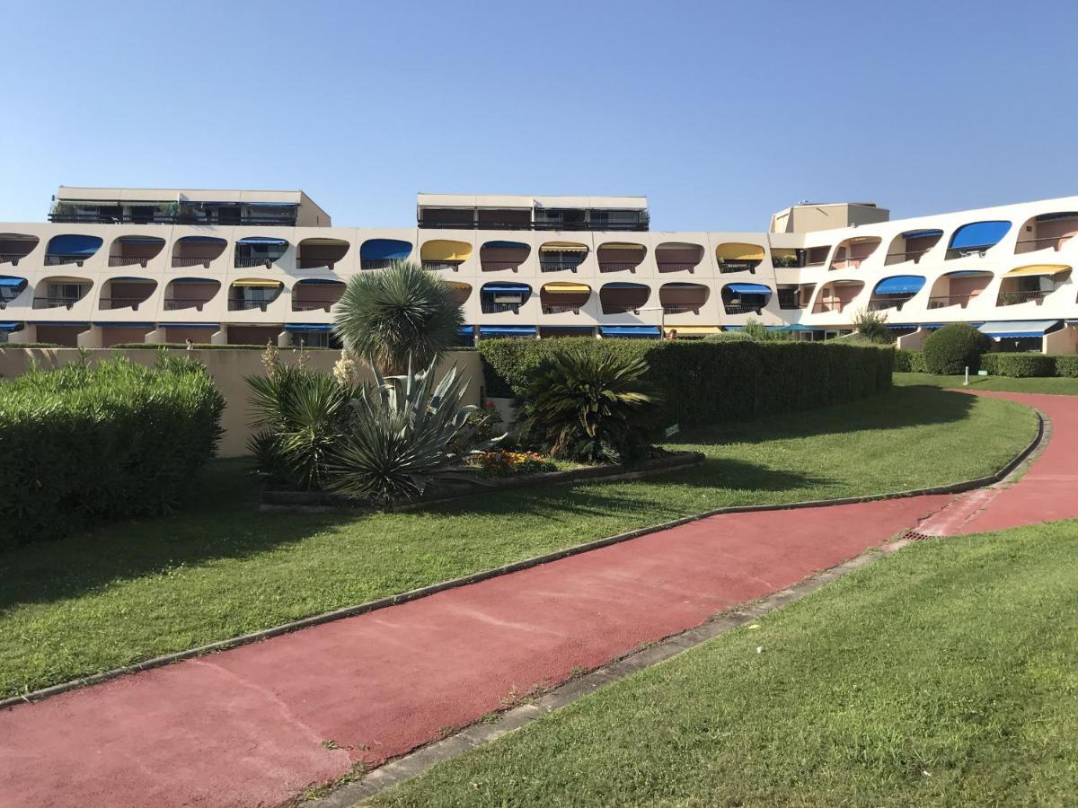 Sol-Y-Days Escale Port: Poolside Studio near North Beach Le Grau-du-Roi Exterior photo